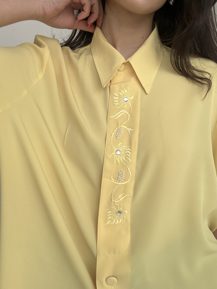Premium Butter Yellow Taşlı ve İşlemeli Kısa Kollu Gömlek