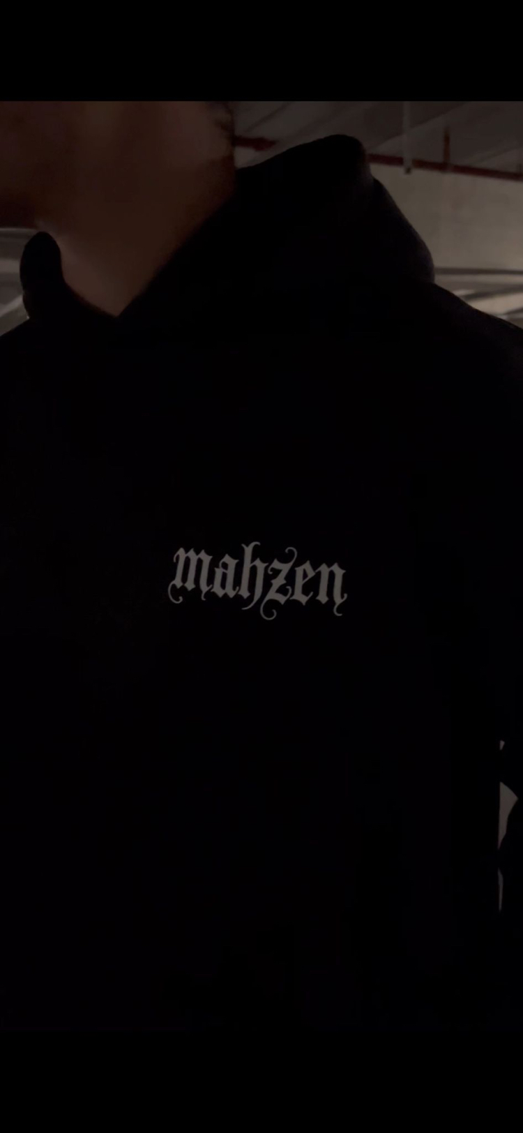 MAHZEN Porsche hoodie.