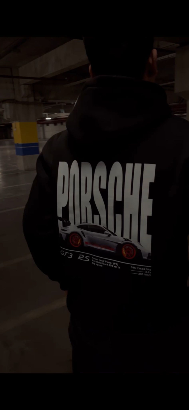 MAHZEN Porsche hoodie.