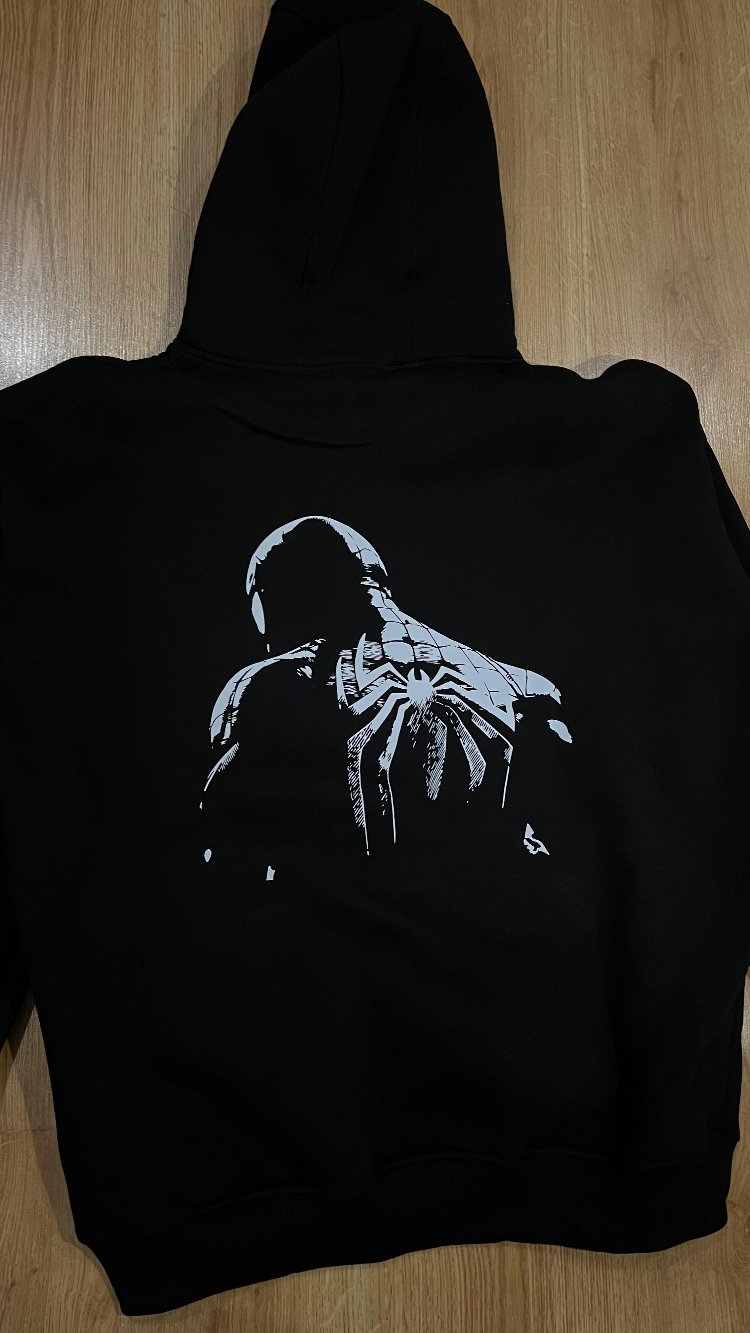 MAHZEN spiderman hoodie.