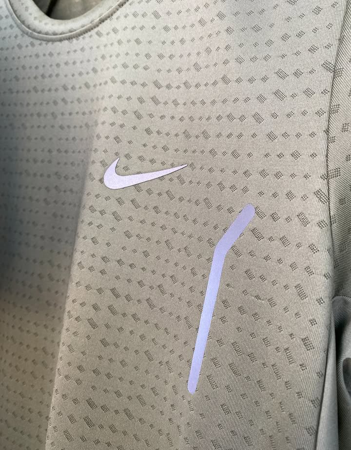 PERFORMANS TSHIRT 