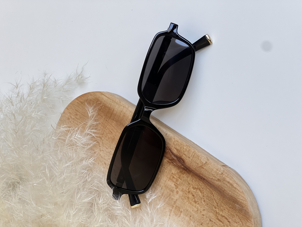 CAPRI Black