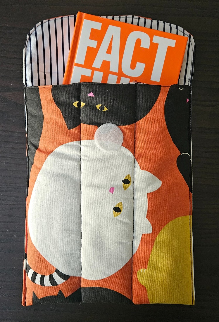 Kedili Puffer Tablet & Kitap Çantası