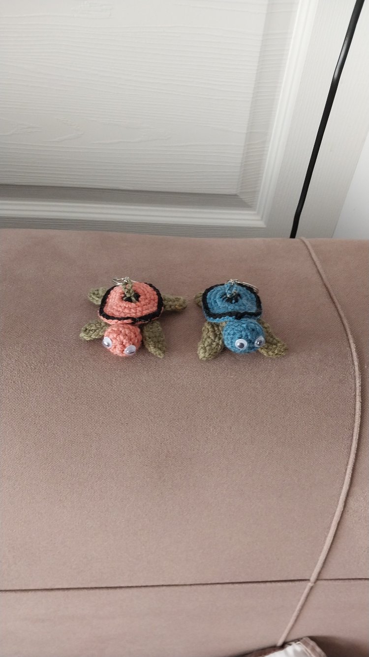 Amigurumi kaplumbağa anahtarlık