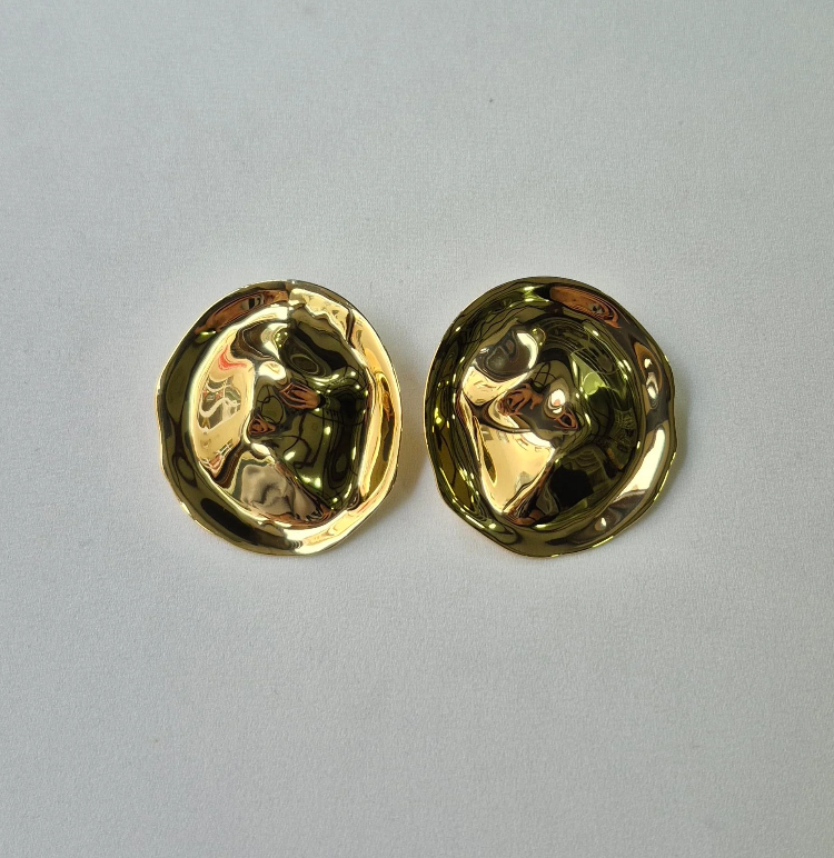 METAL GÖRÜNÜMLÜ GOLD YUVARLAK KÜPE