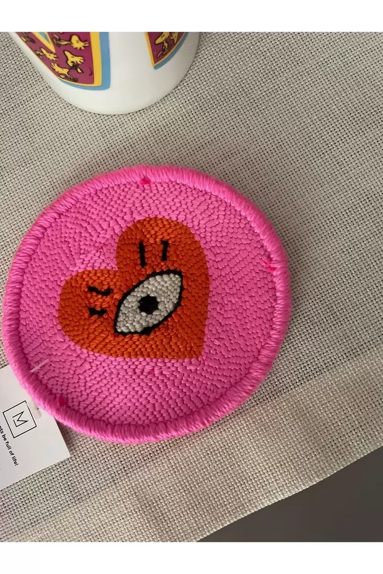 Punch Bardak Altlığı, Çift Taraflı, Kalp Göz Desenli Yuvarlak Formlu, Pembe