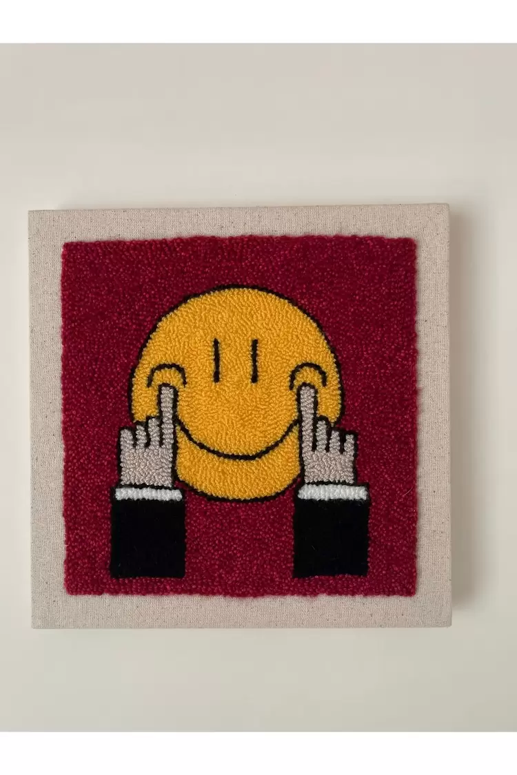 Punch Nakış İşlemeli, MDF Kapama, Gülen Surat Desenli Duvar Panosu, 25x25