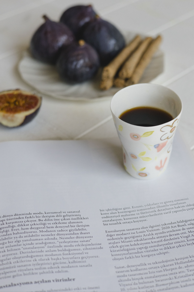 Porcelain cup