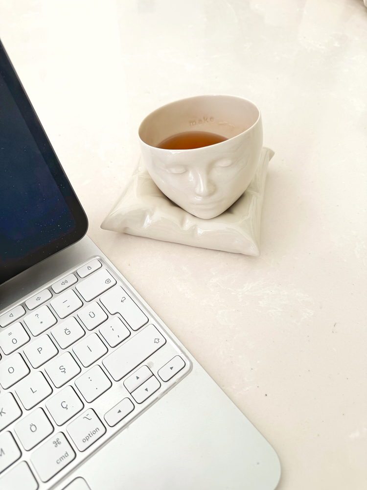 Porcelain cup