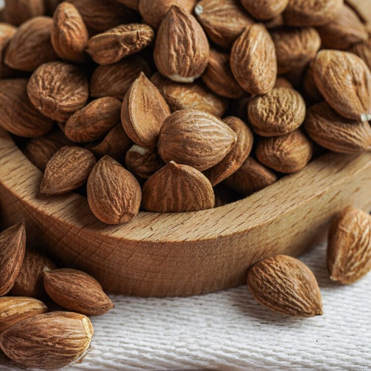Acı Kayısı Çekirdeği 500 Gr