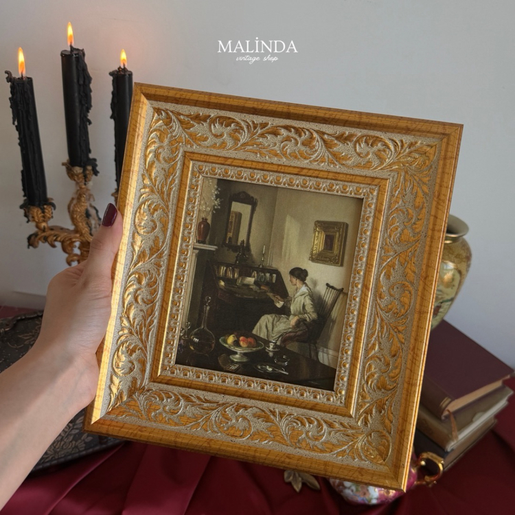 Yazı Masasında Kadın (1900’ler) Vintage Tablo
