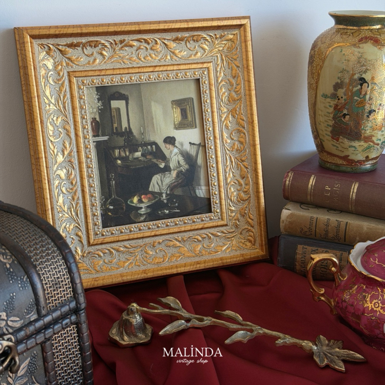 Yazı Masasında Kadın (1900’ler) Vintage Tablo
