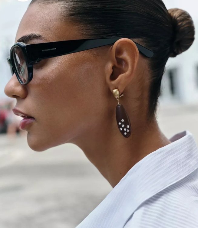 Zara model taşlı küpe 
