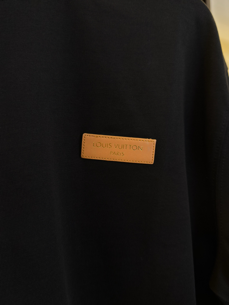 LV T-Shirt