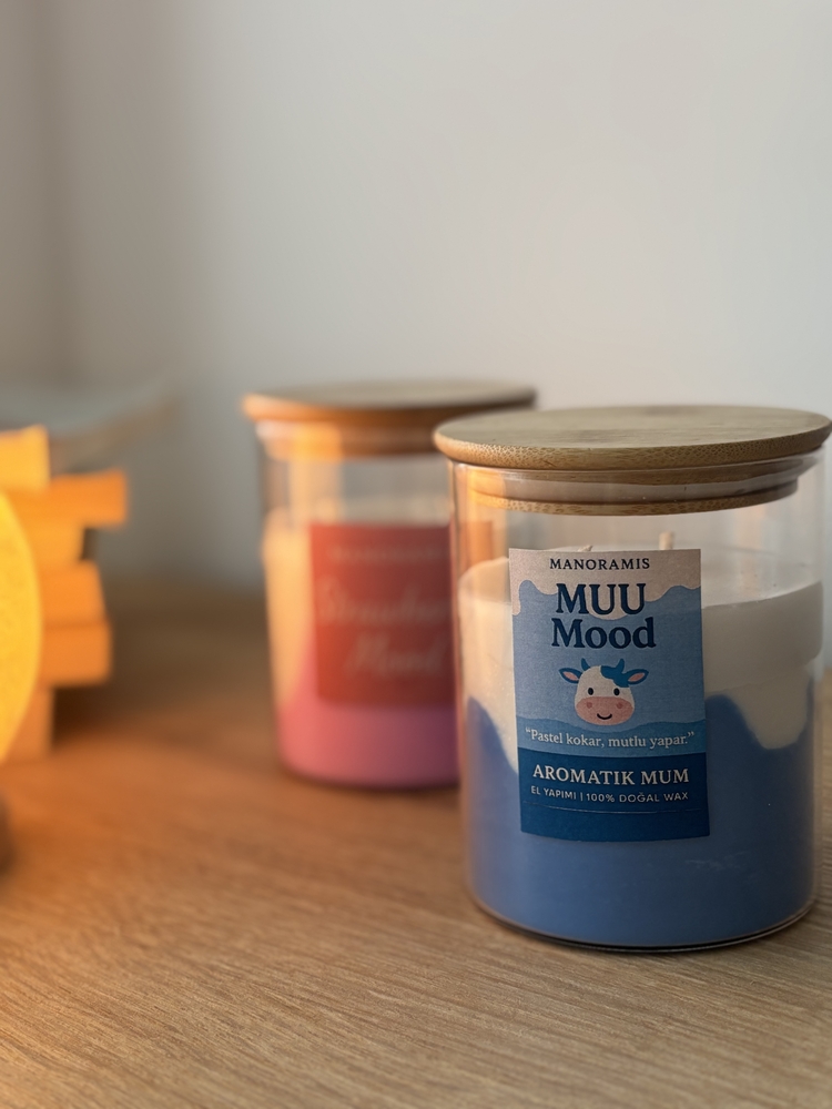 Muu Mood – Pastel Dalga Desenli Aromatik Mum 