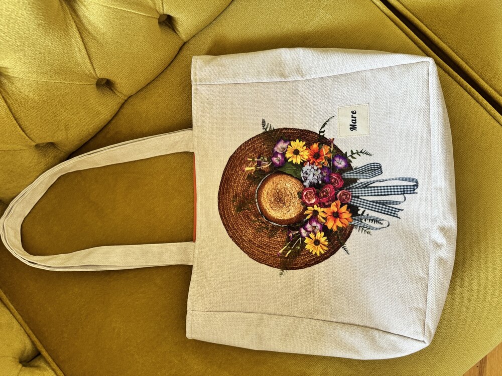 Hasır şapkalı large tote bag