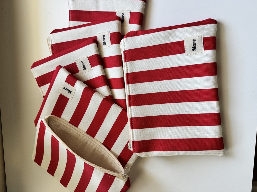 Kırmızı çizgiler clutch/organizer