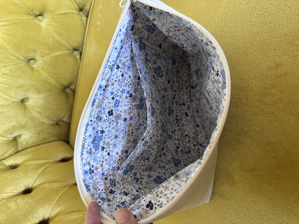 Büyük boy Clutch- mavi tokalı kız