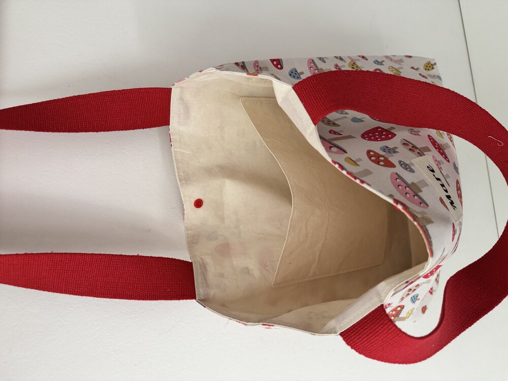 Renkli mantarlar tote