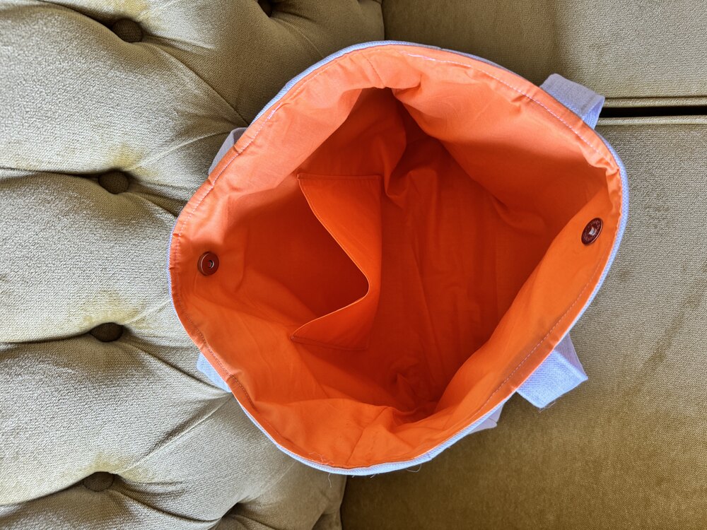 Plajda bir gün large tote bag