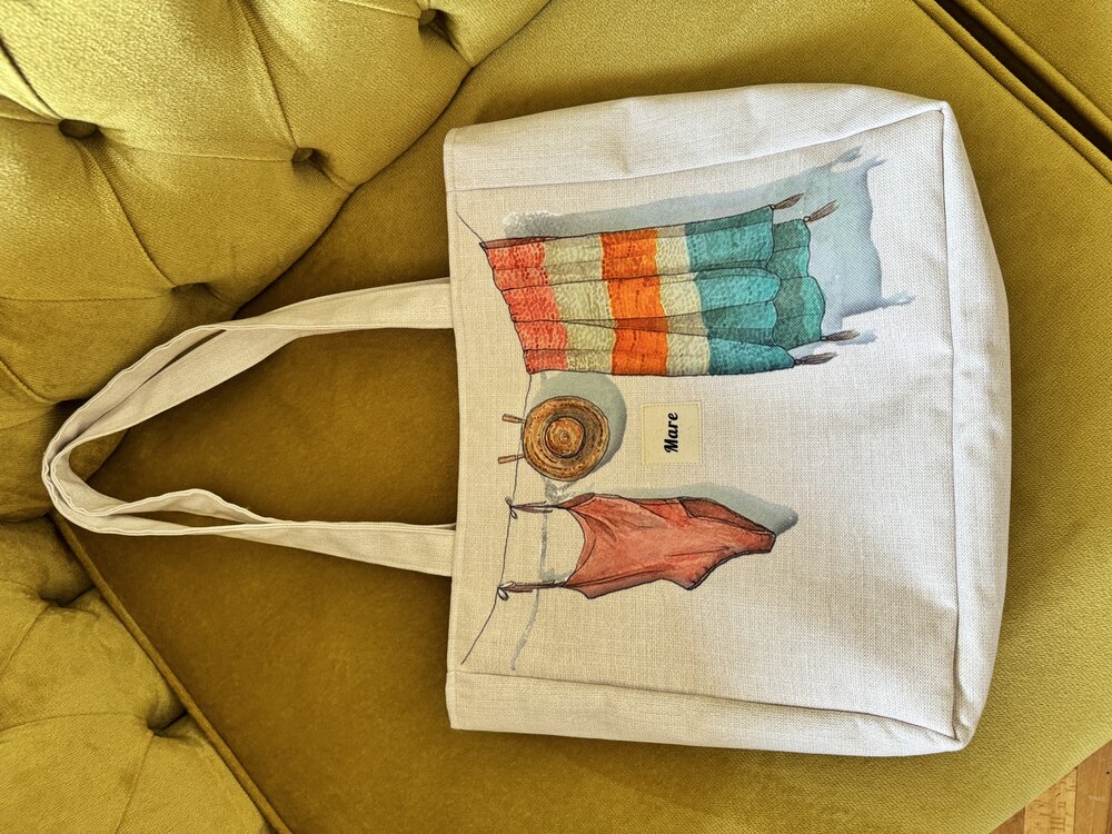 Plajda bir gün large tote bag