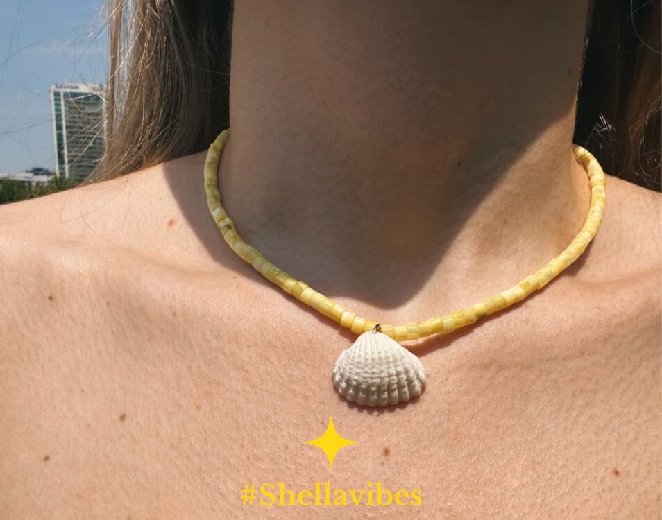 Sarı Sedef Boncuklu Deniz Kabuğu Shella Kolye