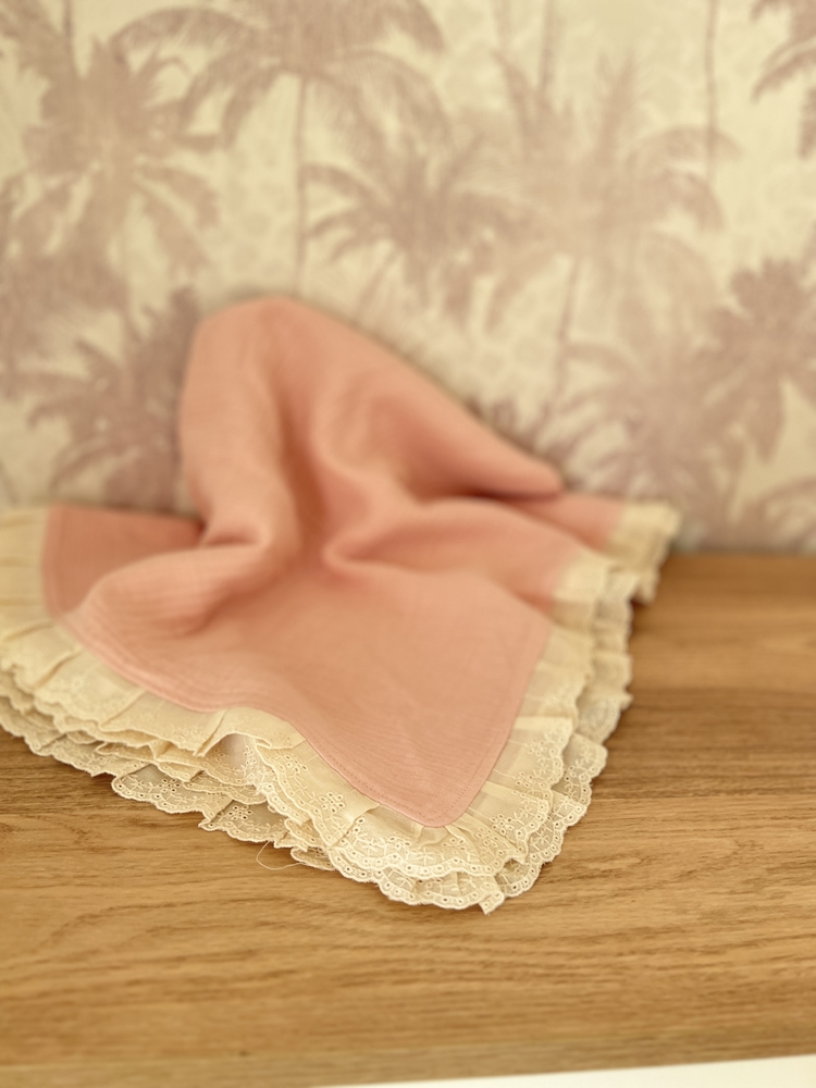 Pembe fisto battaniye