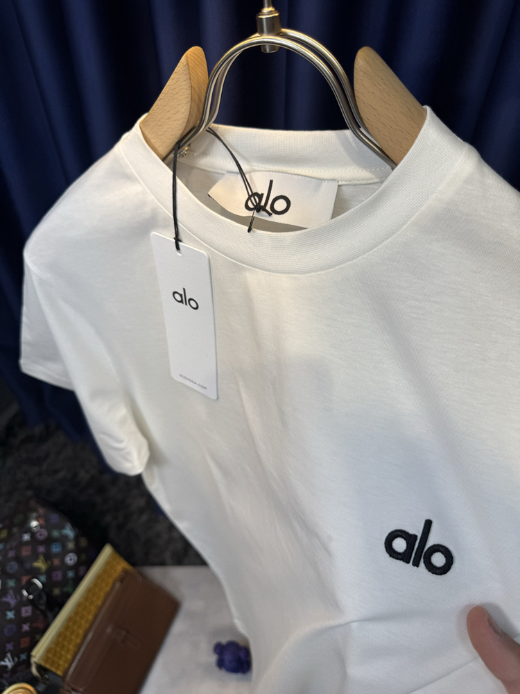 Alo Basic Premium T-Shirt