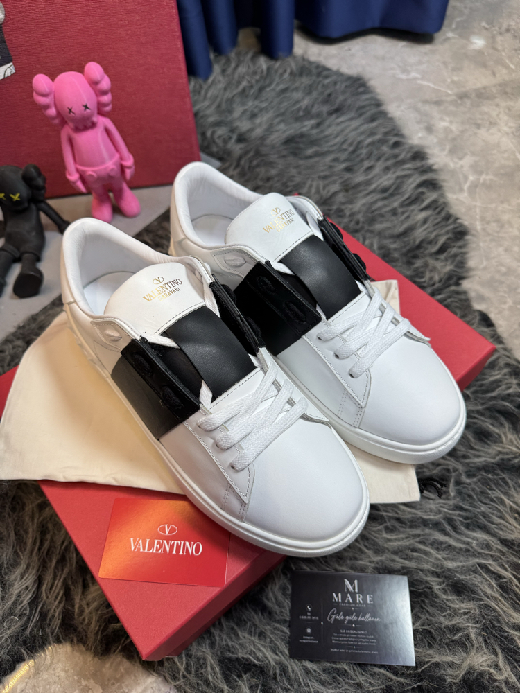 Valentino Garavani Open Premium Sneakers