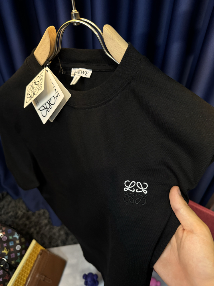 Lowe Basic Premium T-Shirt