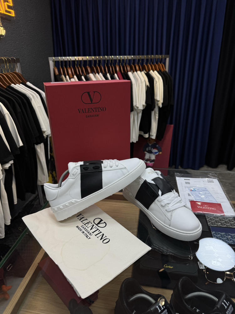 Valentino Garavani Open Premium Sneakers
