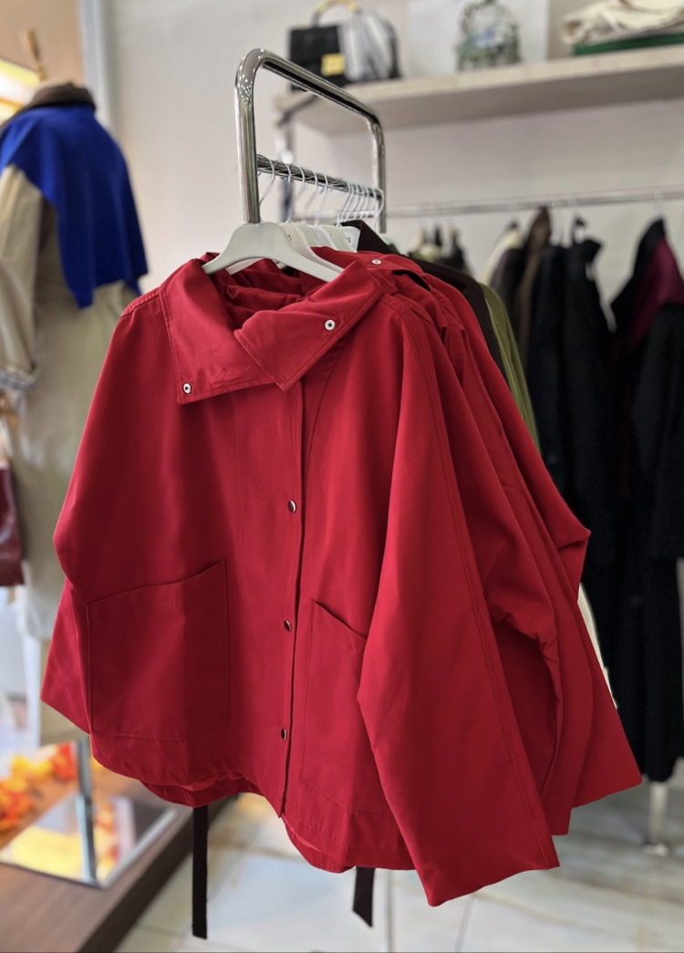 Oversize kırmızı trenç 