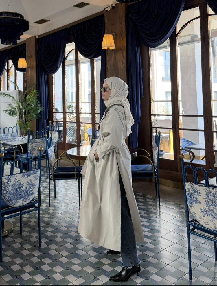 Yırtmaçlı oversize trençkot (taş)