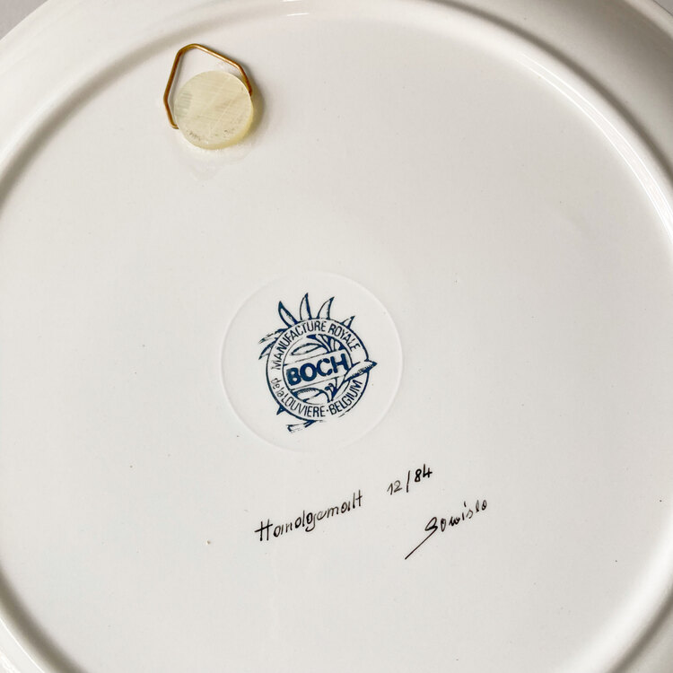 1984 Hand Painted Botanical Flower Wall Plate 