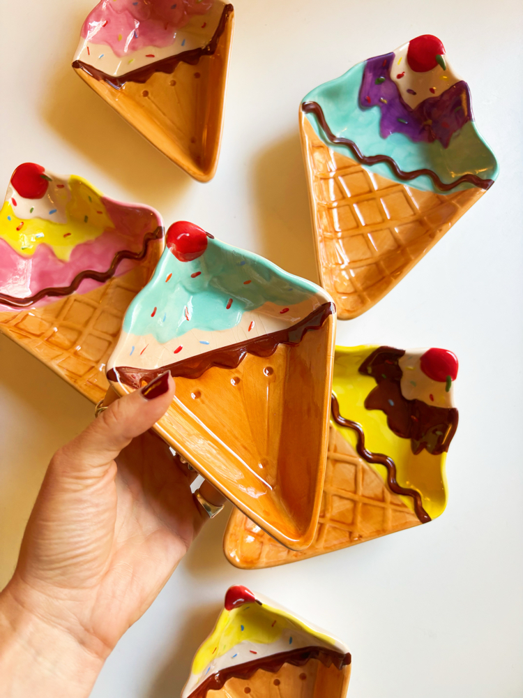 Ceramic Cupcake Plates (16 cm)
