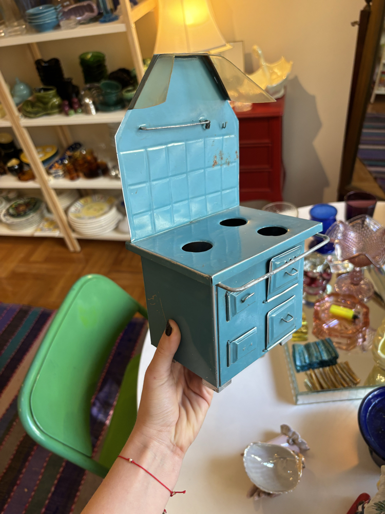 1920s Tin Kitchen Toy 