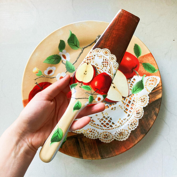 Red Apples Cake Serving Plate 