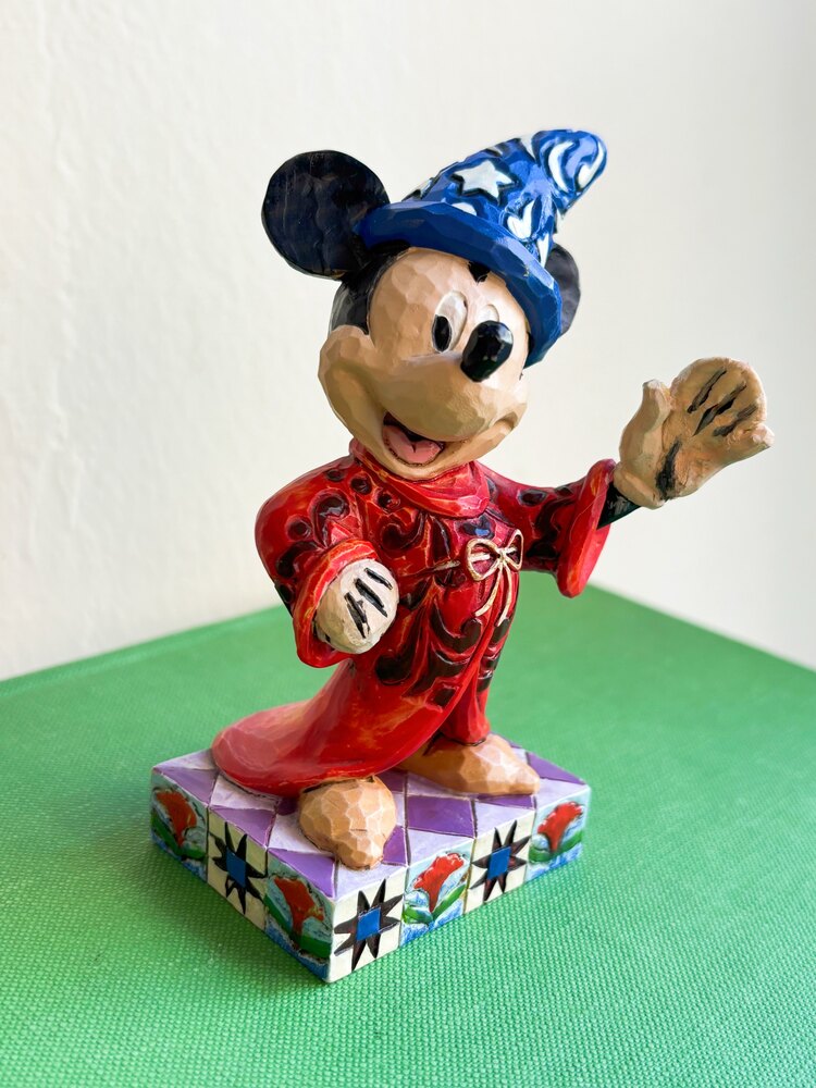 Enesco’s Walt Disney Magician Mickey Figurine