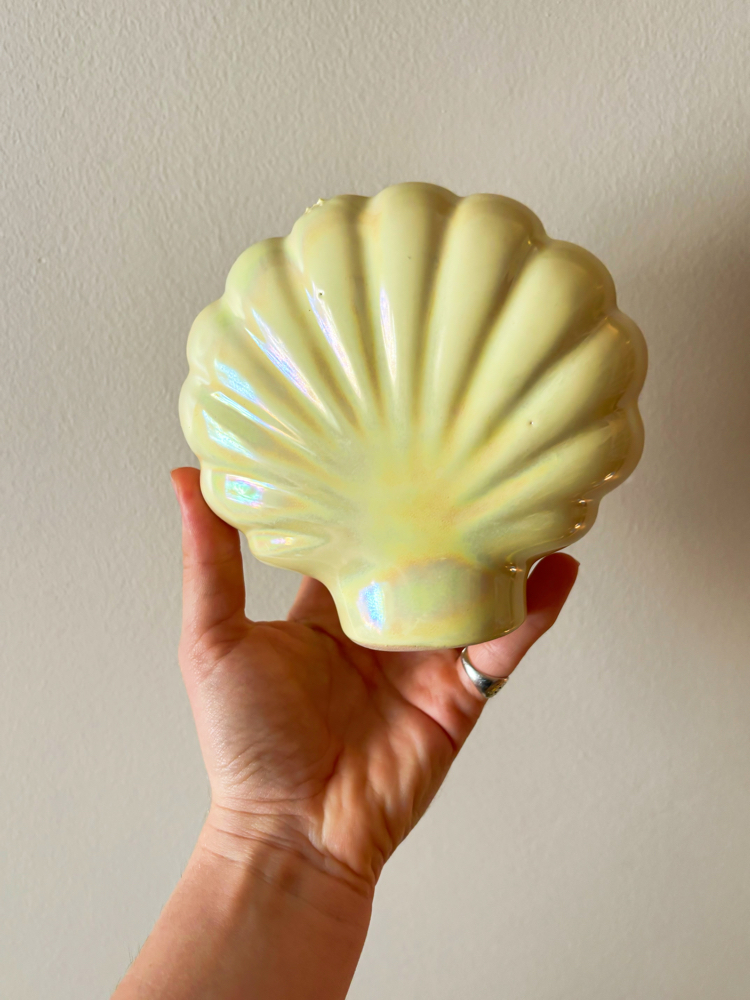 80’s Iridescent Yellow Seashell Brush Holder 
