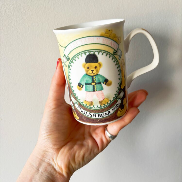 1999 English Porcelain “Collectible Bears” Mug