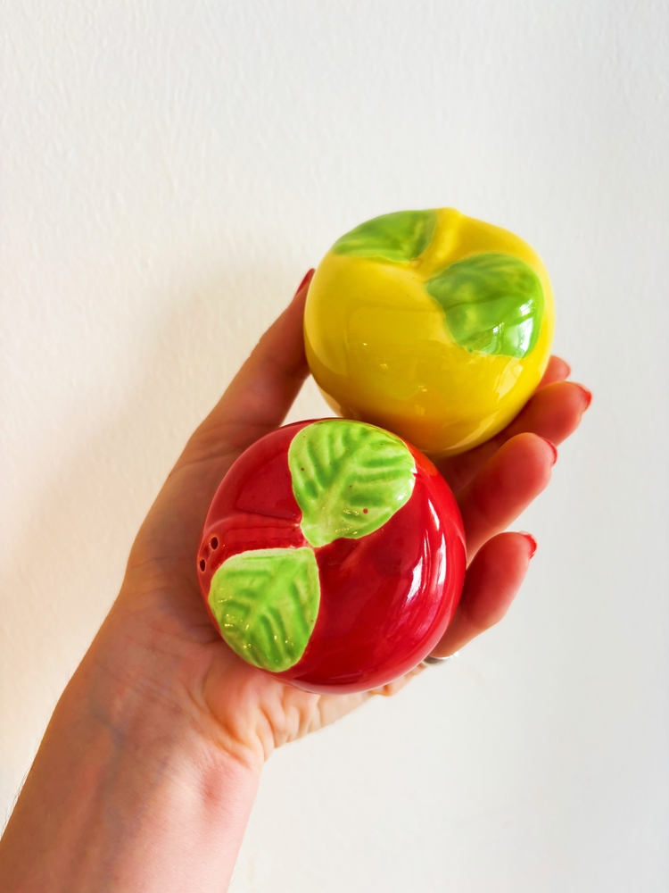 Ceramic Apples Salt and Pepper Shakers