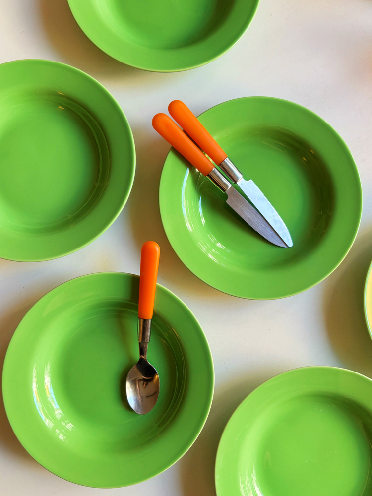 Pistacho Green Deadstock Deep Plates 