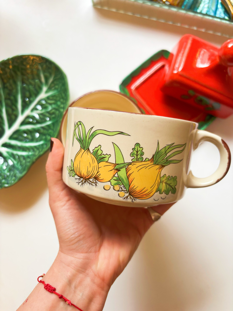 70’s Onion Soup Mugs 