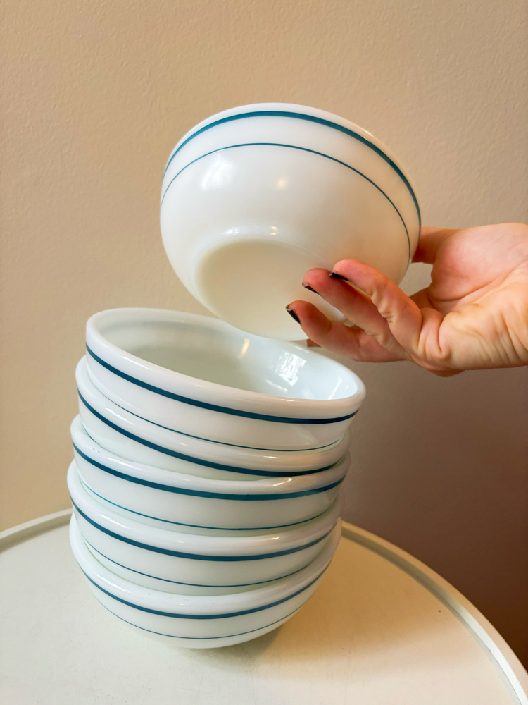 80’s American Pyrex Opaline Bowls (14 cm)