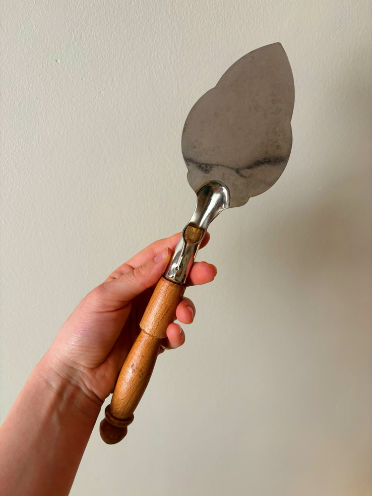 60’s Cake Spatula