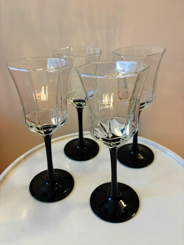 French Octagon Wine Glasses with Black Stem 