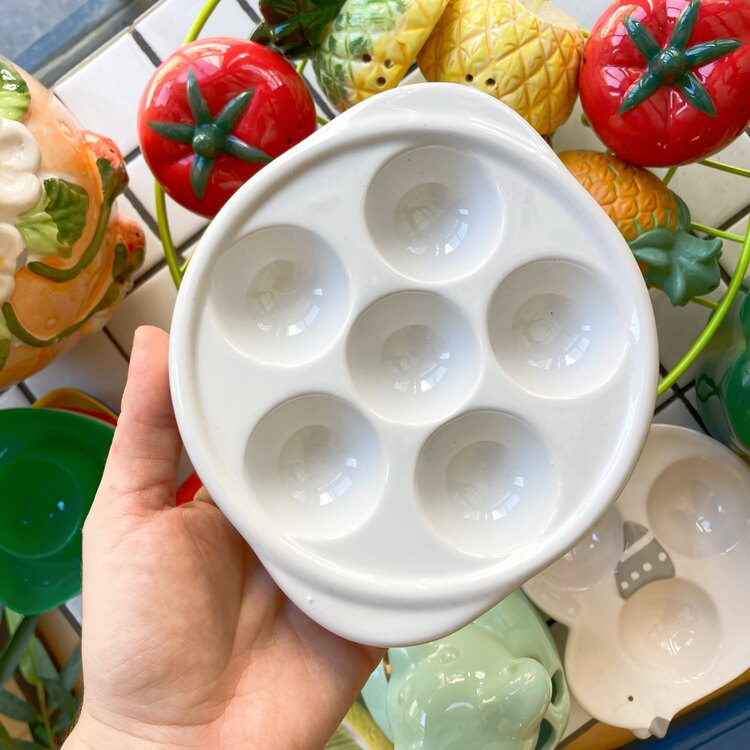 White Ceramic Chunky Egg Plate