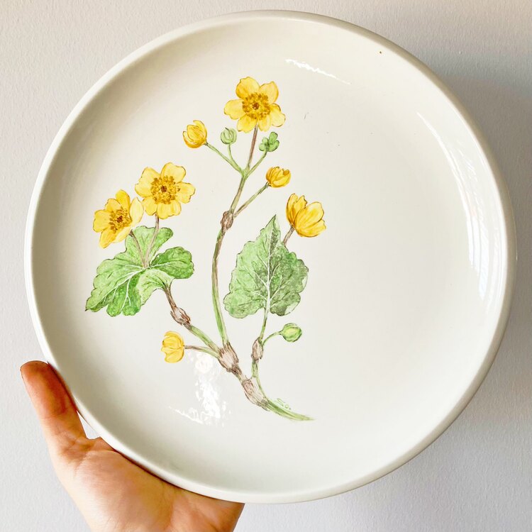 1984 Hand Painted Botanical Flower Wall Plate 