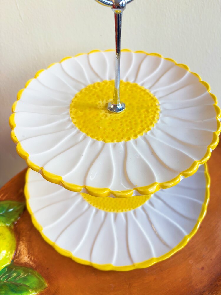 Ceramic Daisy Serving Plate