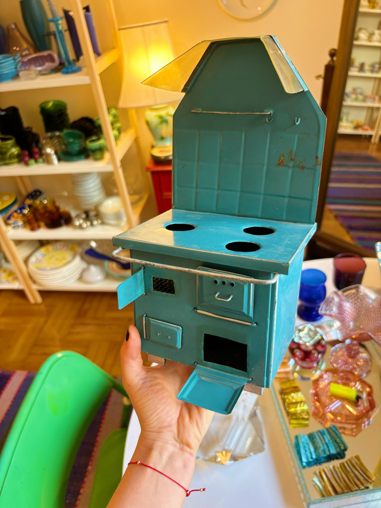 1920s Tin Kitchen Toy 
